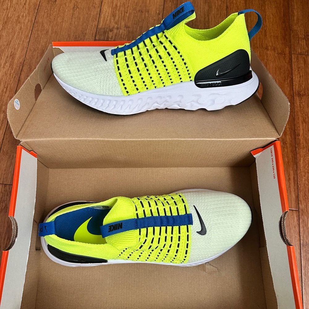 Nike Athletic Shoes - Neon Yellow and Blue